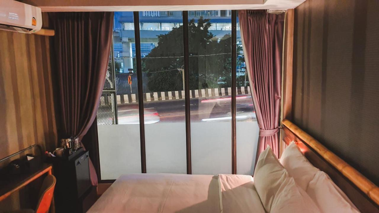 Ordinary Hotel