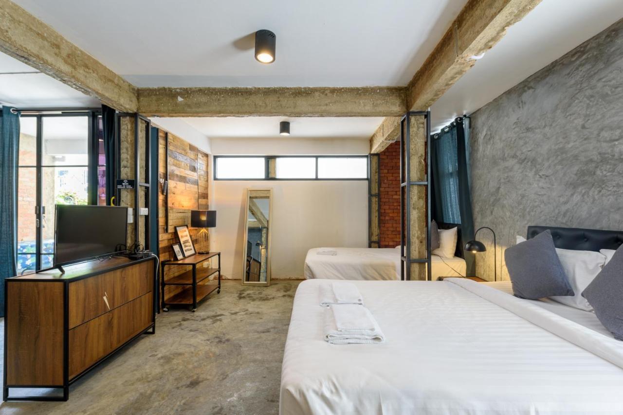 Siam Square House 3*