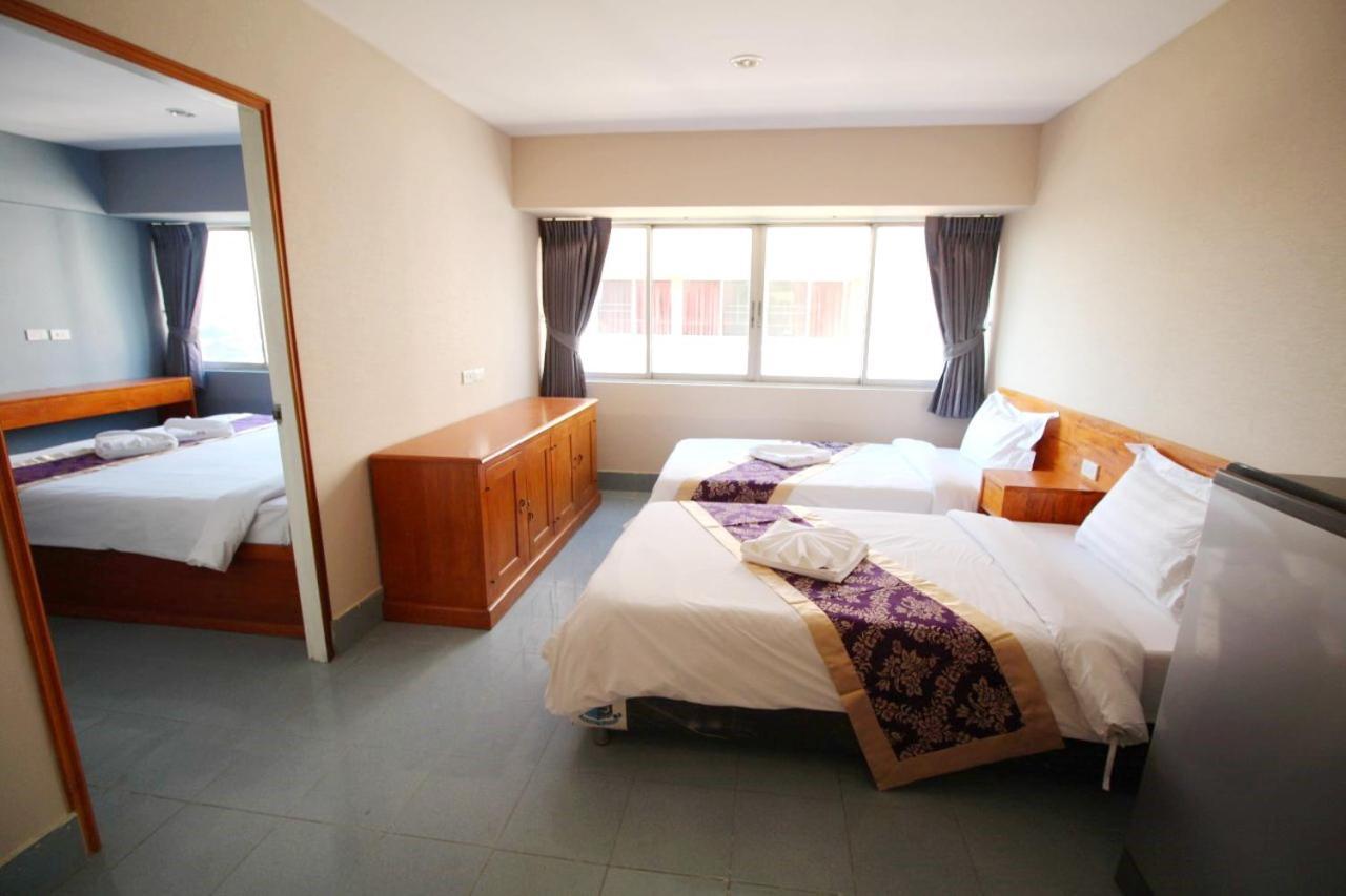 Lee Place Phatthanakan Aparthotel