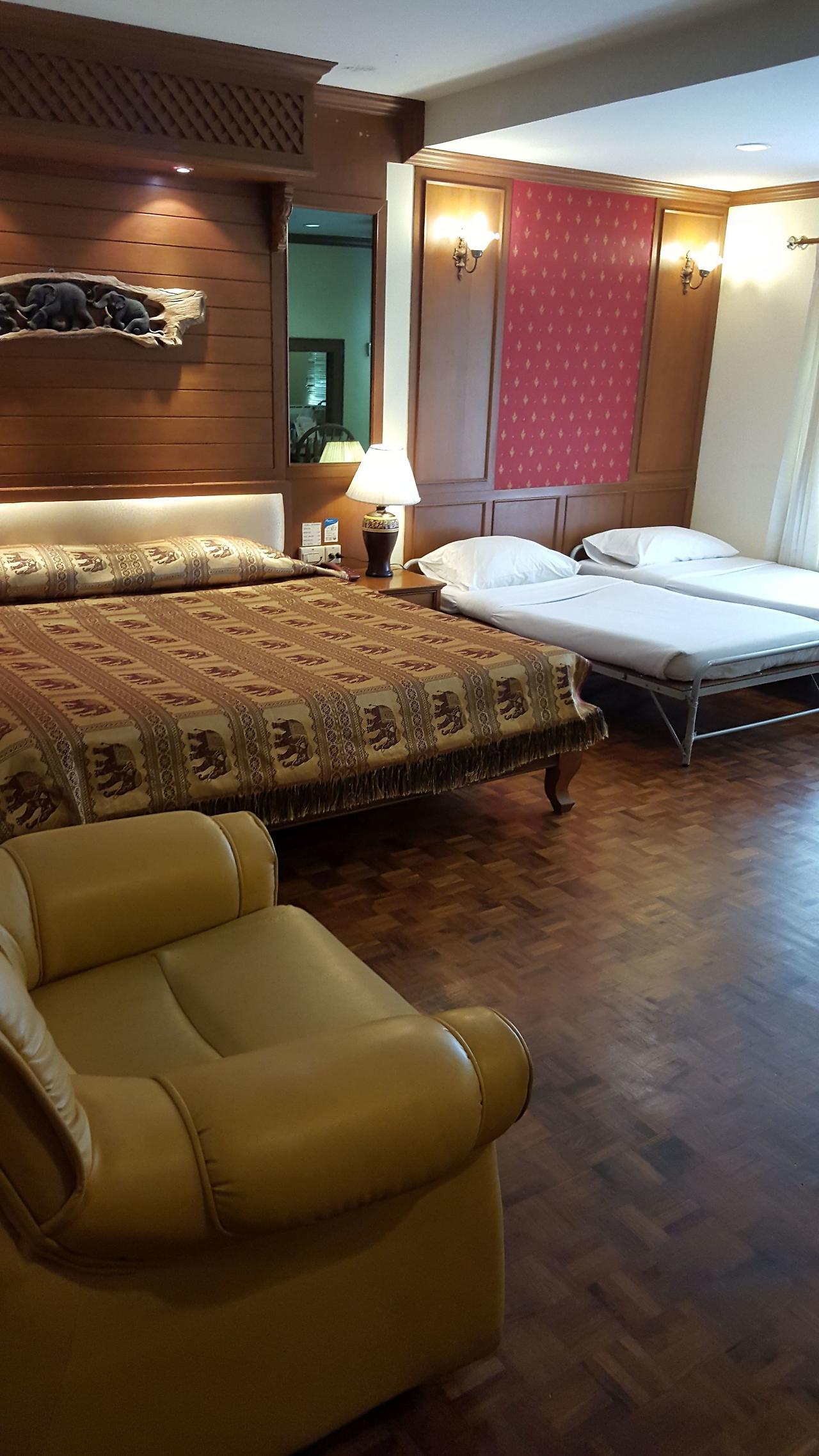 Hotel Royal Ivory Sukhumvit Nana 3*