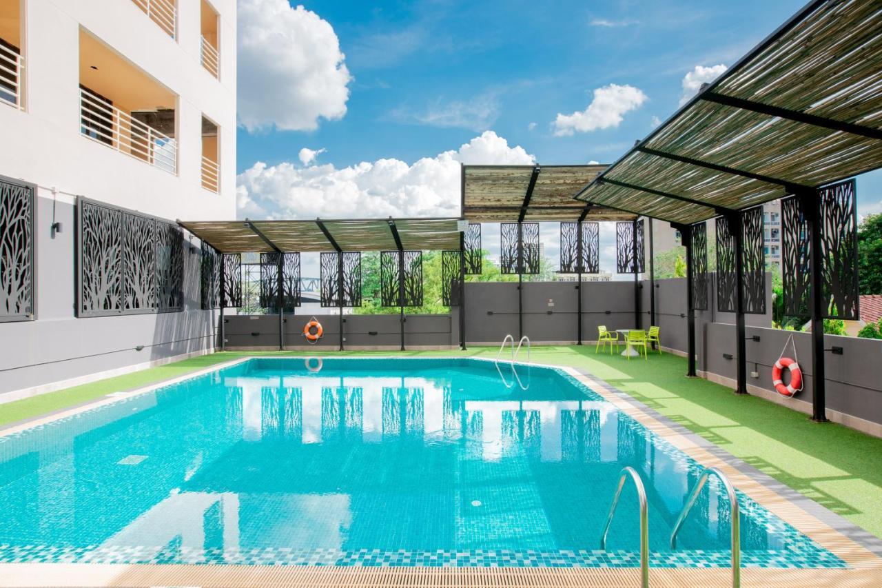 Hotel The Royal River 4*