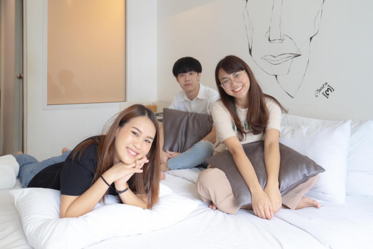 3howw @ Sukhumvit 21 Bangkok