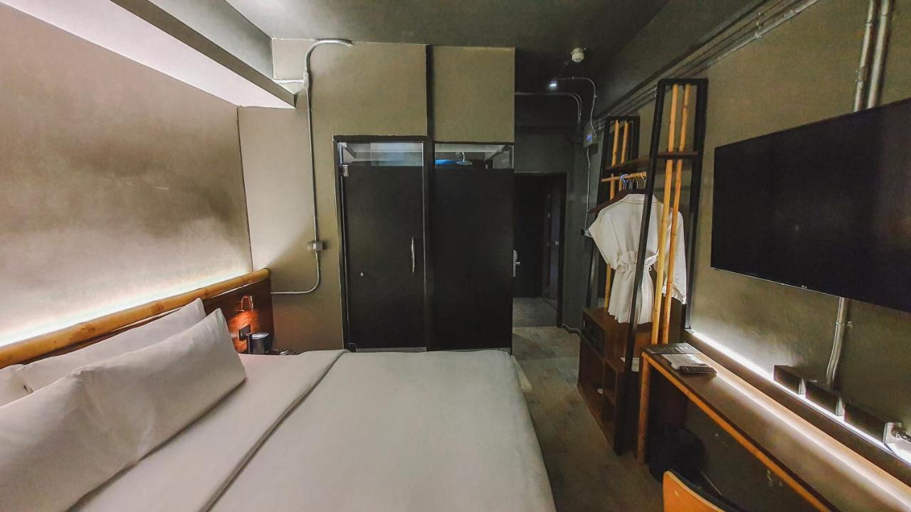 Ordinary Hotel
