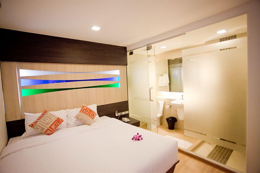 Sukhumvit 11 Hotel