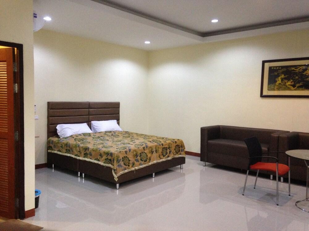Resort Friends House 3*