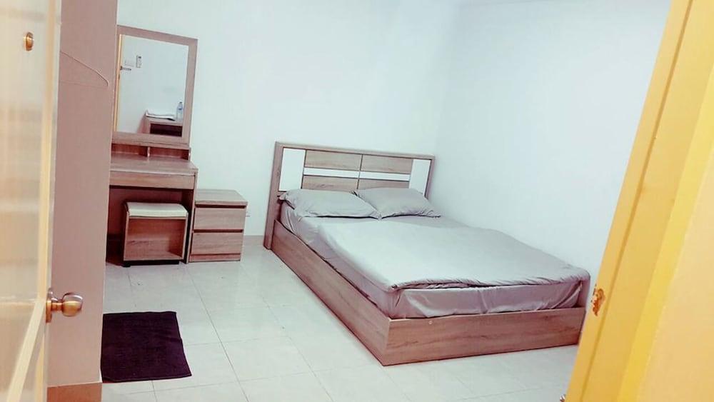 Hotel Chauhan 2*