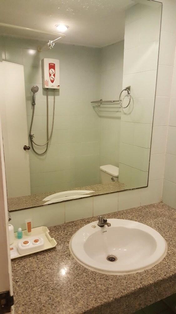Le Paradis 3* Bangkok