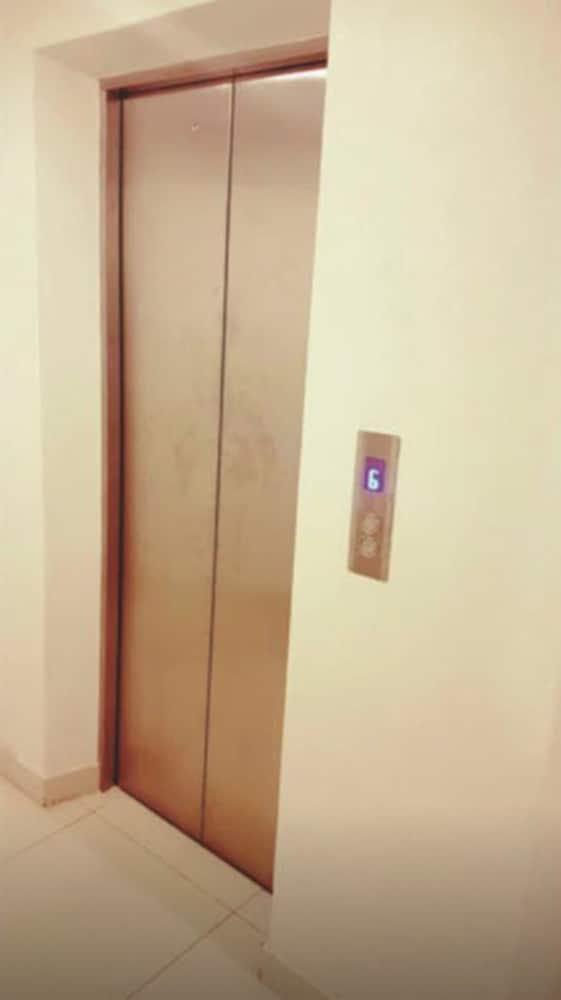 Hotel Chauhan 2*