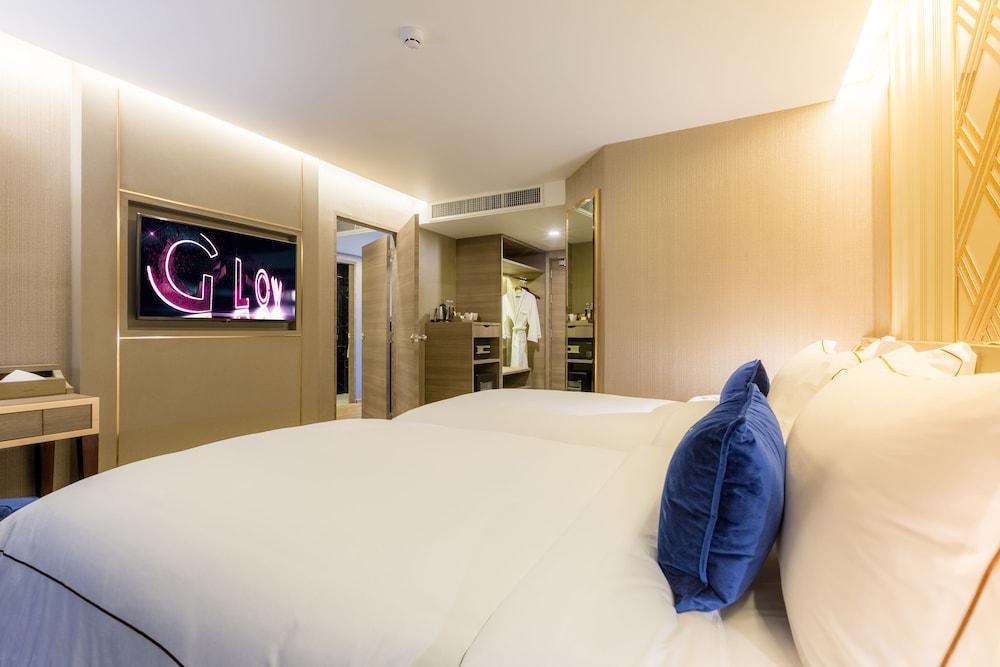 Glow Sukhumvit 5 4*