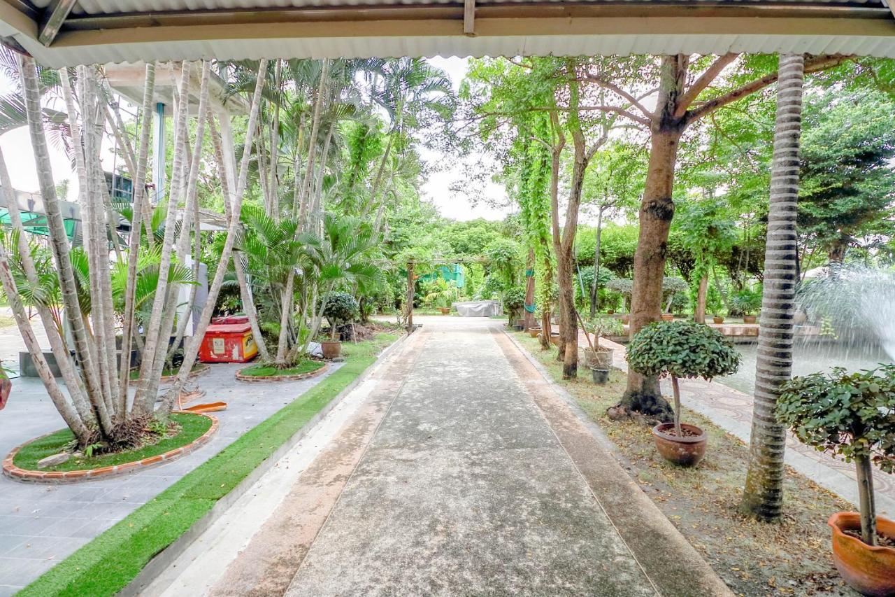 Hotel Oyo 750 Baan Suan Ampond 2*