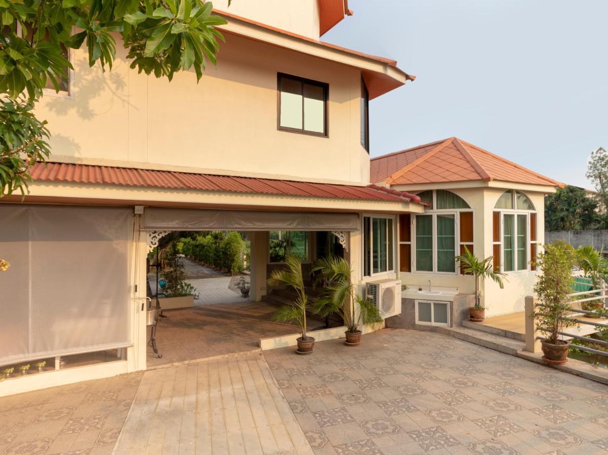 Hotel Oyo 750 Baan Suan Ampond