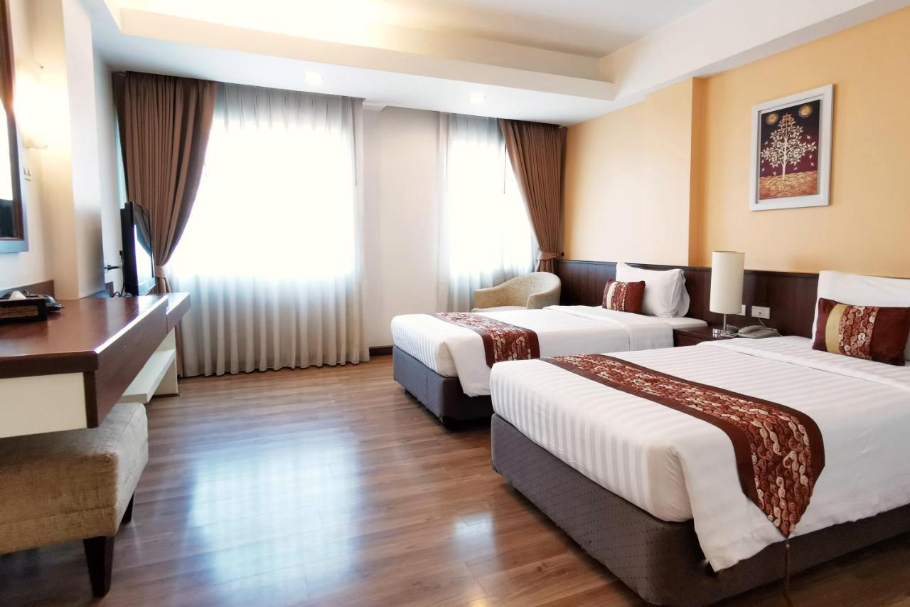 Avion Hotel