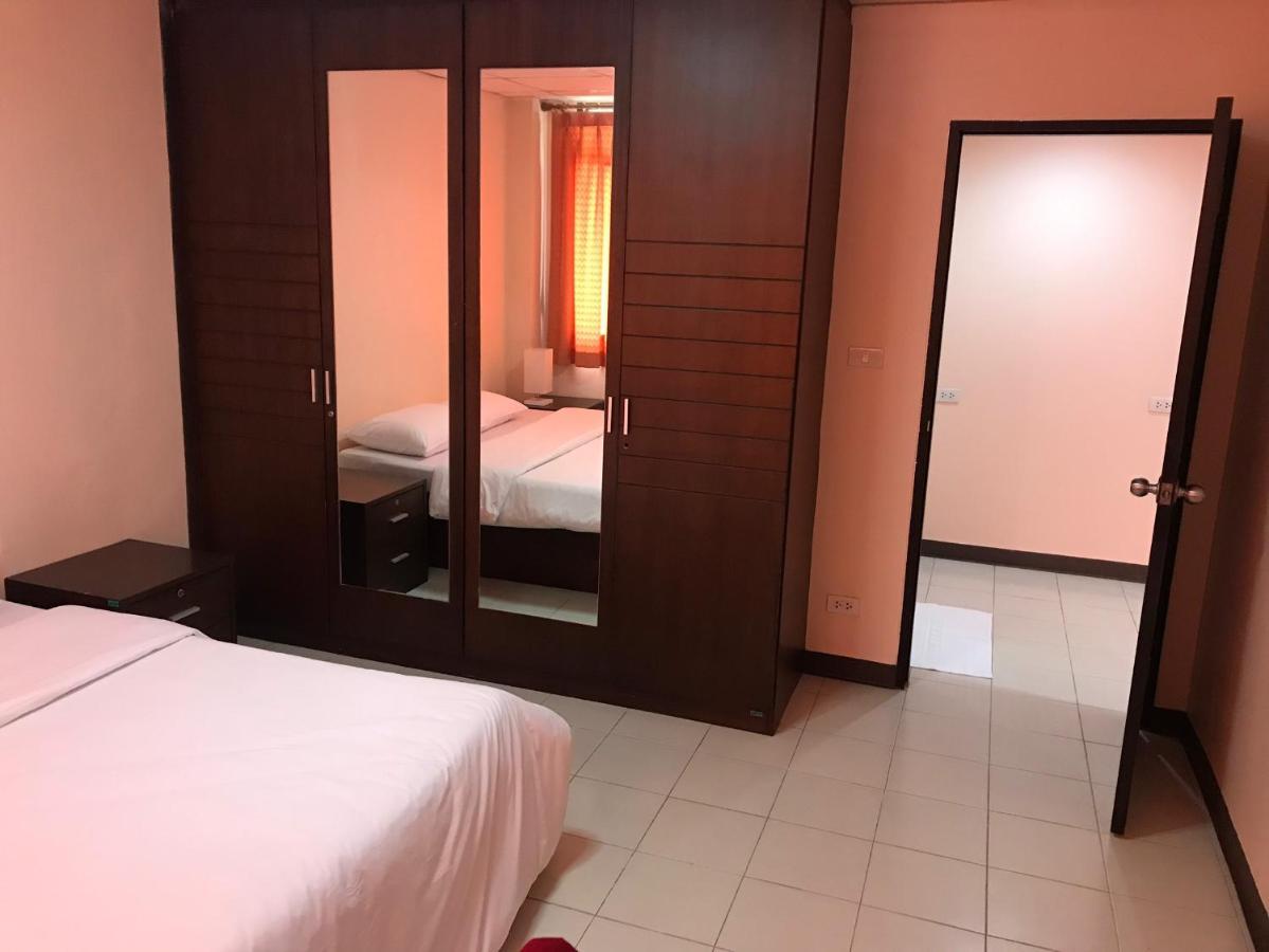De Junction House Aparthotel Bangkok