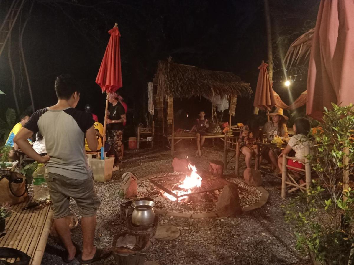 Hostel Do Dee Cafe