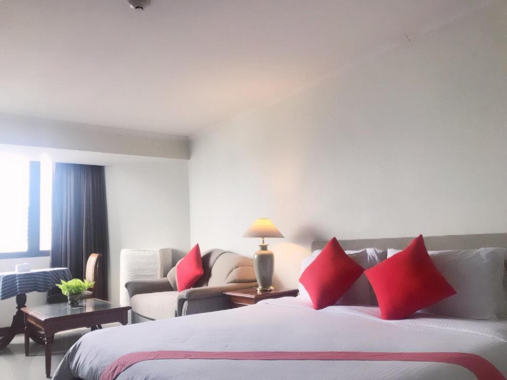 Hotel Omni Tower Cozy Bangkok