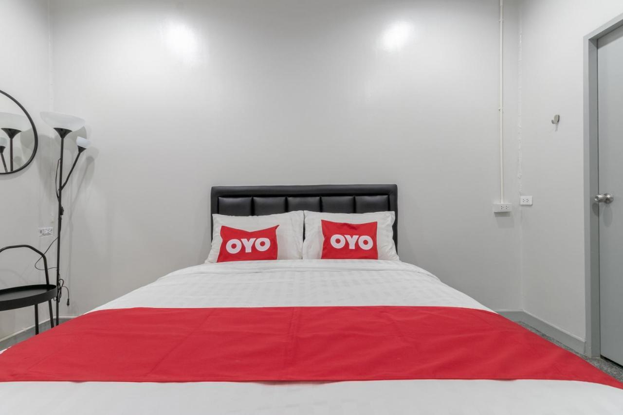 Oyo 818 Suksomboon Hotel