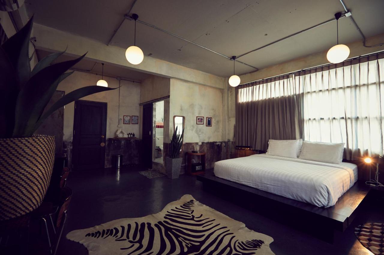 The Mustang Nero Bed & Breakfast *