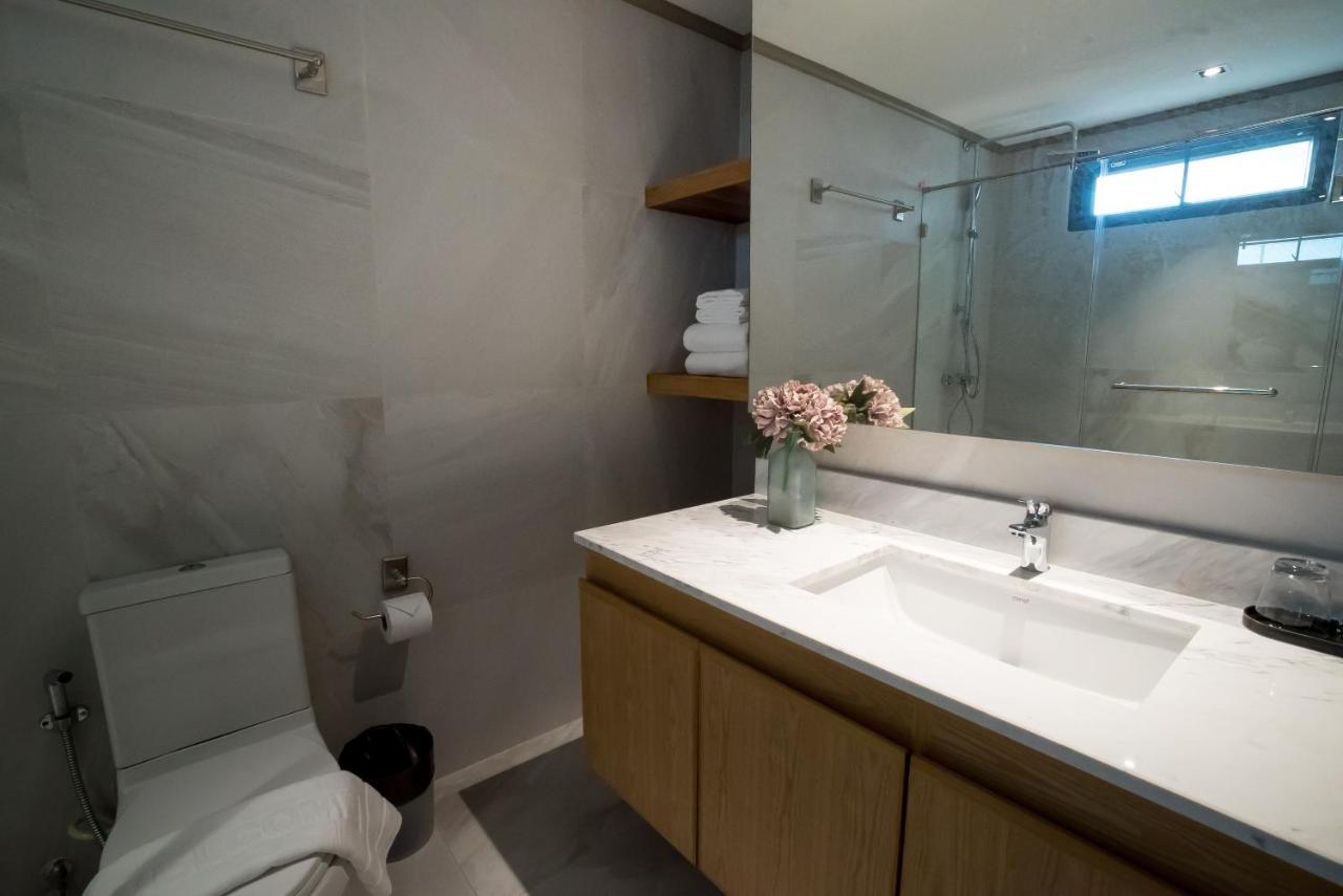 Apartment Big Apt, Hidden Gem, Fully Equipped 2 Big Br, 2 Ba, Spacious Living In Dt Bangkok