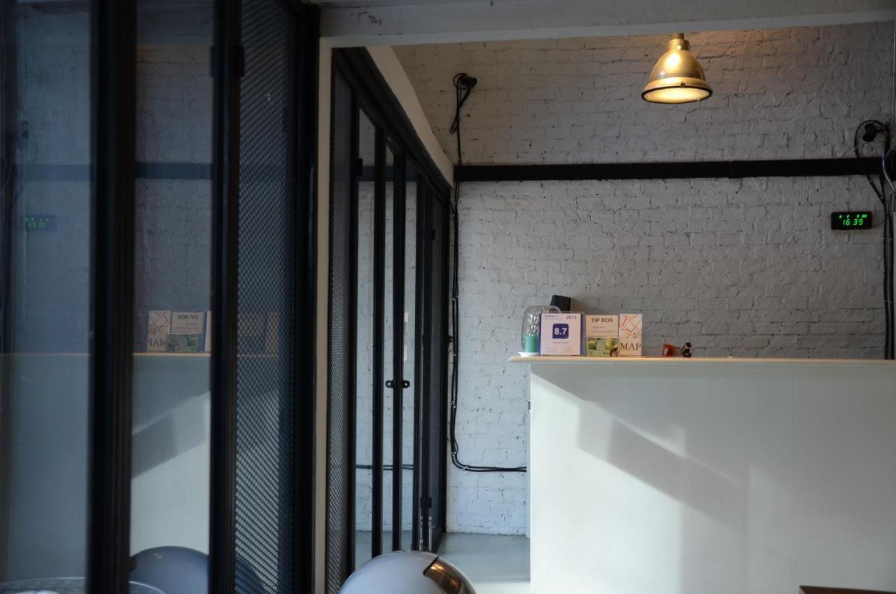 Nomad Hostel *