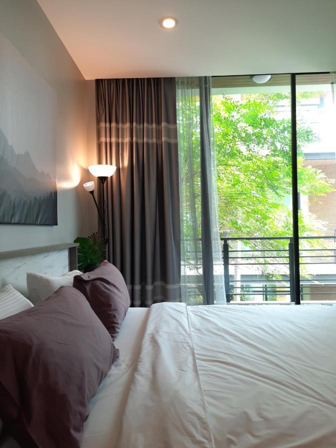 Pompom Apartment