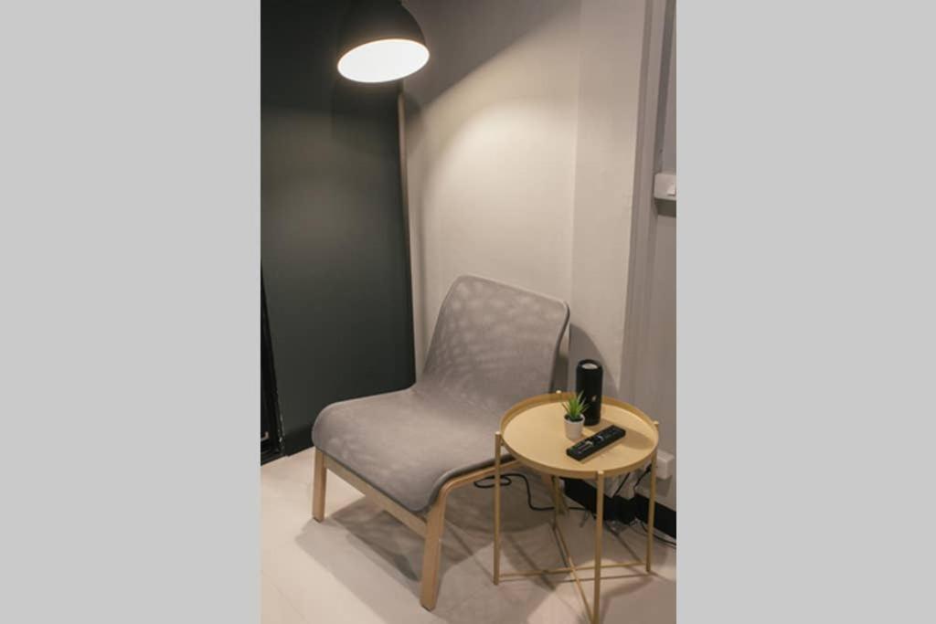 S2 Silom Large 4-6 Guests Full Kitchen Wifi Apartment Bangkok