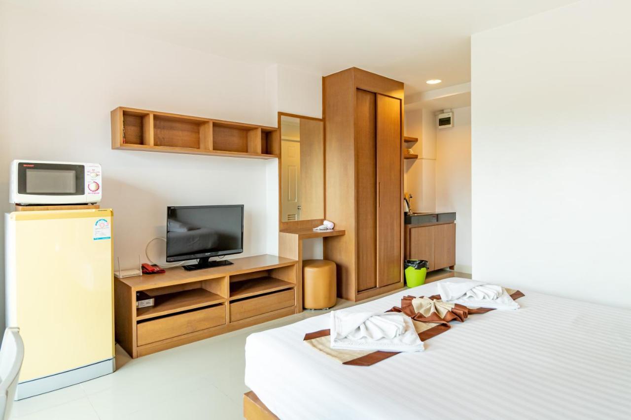 Ascella Sukhumvit 38 Apartment *