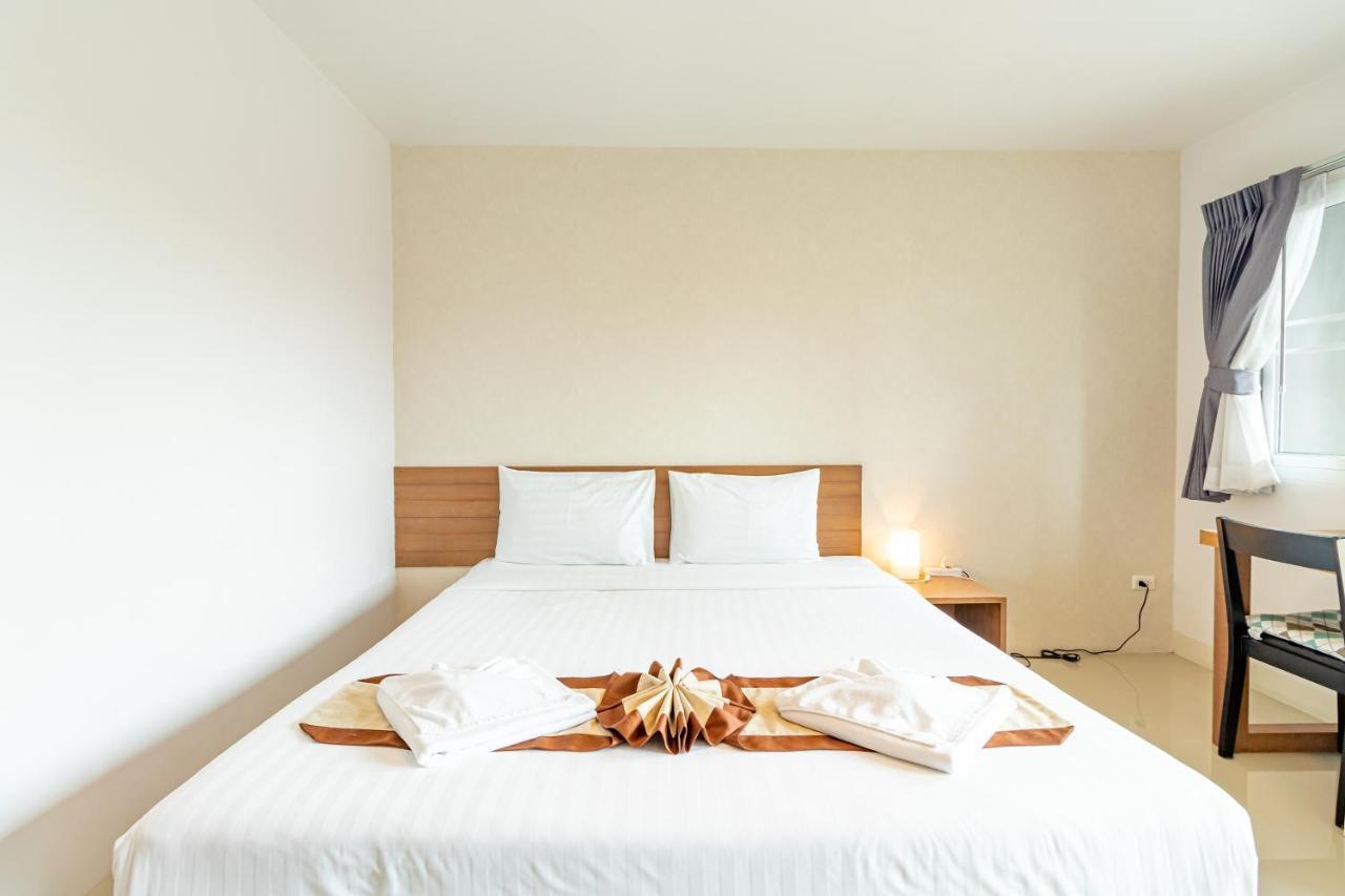 Ascella Sukhumvit 38 Apartment *