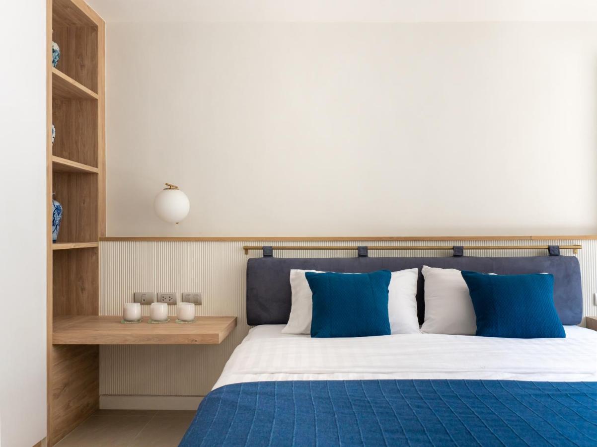 Blu 395 Apartment