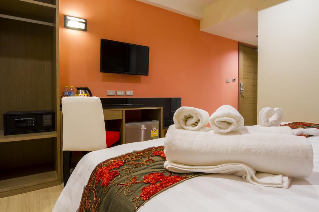 Eleven Avenue 3*