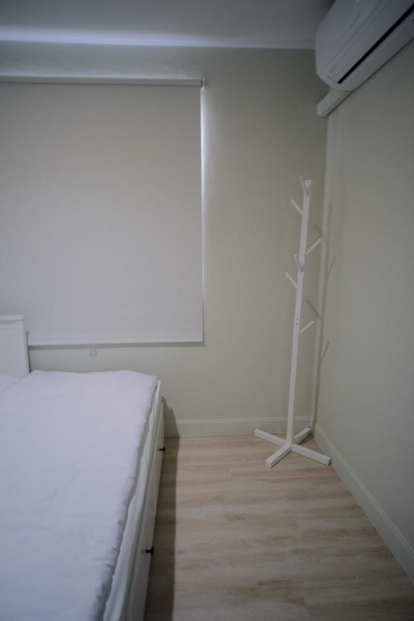 Baan Khun Pra Duplex Rm3 Bangkok Apartment *