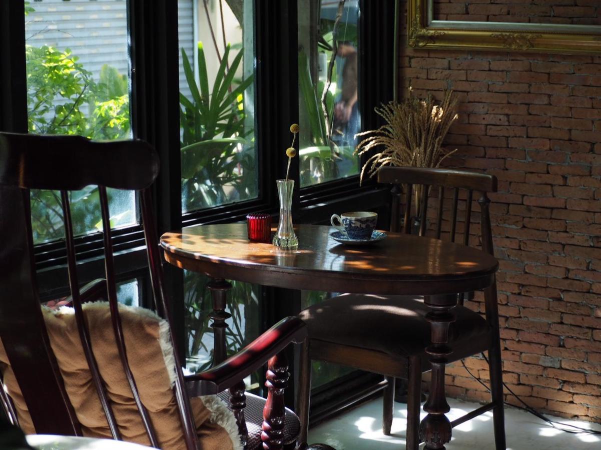 Banya Huaikhwang Hostel