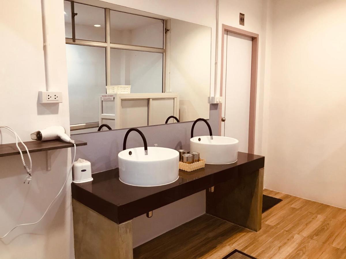 Dragon Xiv Hostel Bangkok