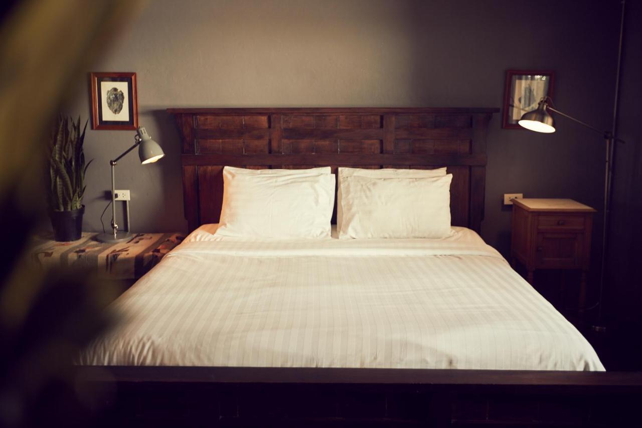 The Mustang Nero Bed & Breakfast