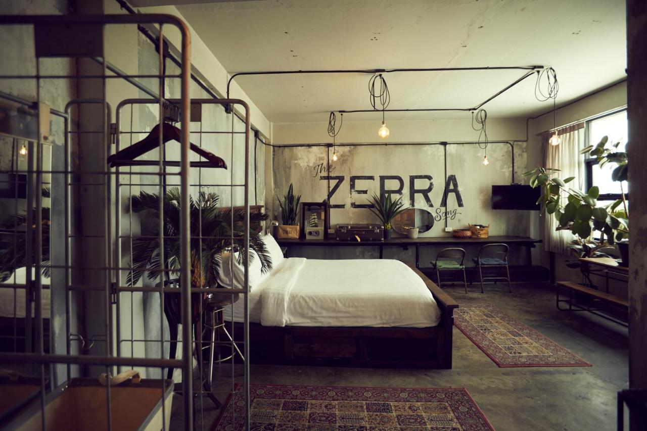 The Mustang Nero Bed & Breakfast *