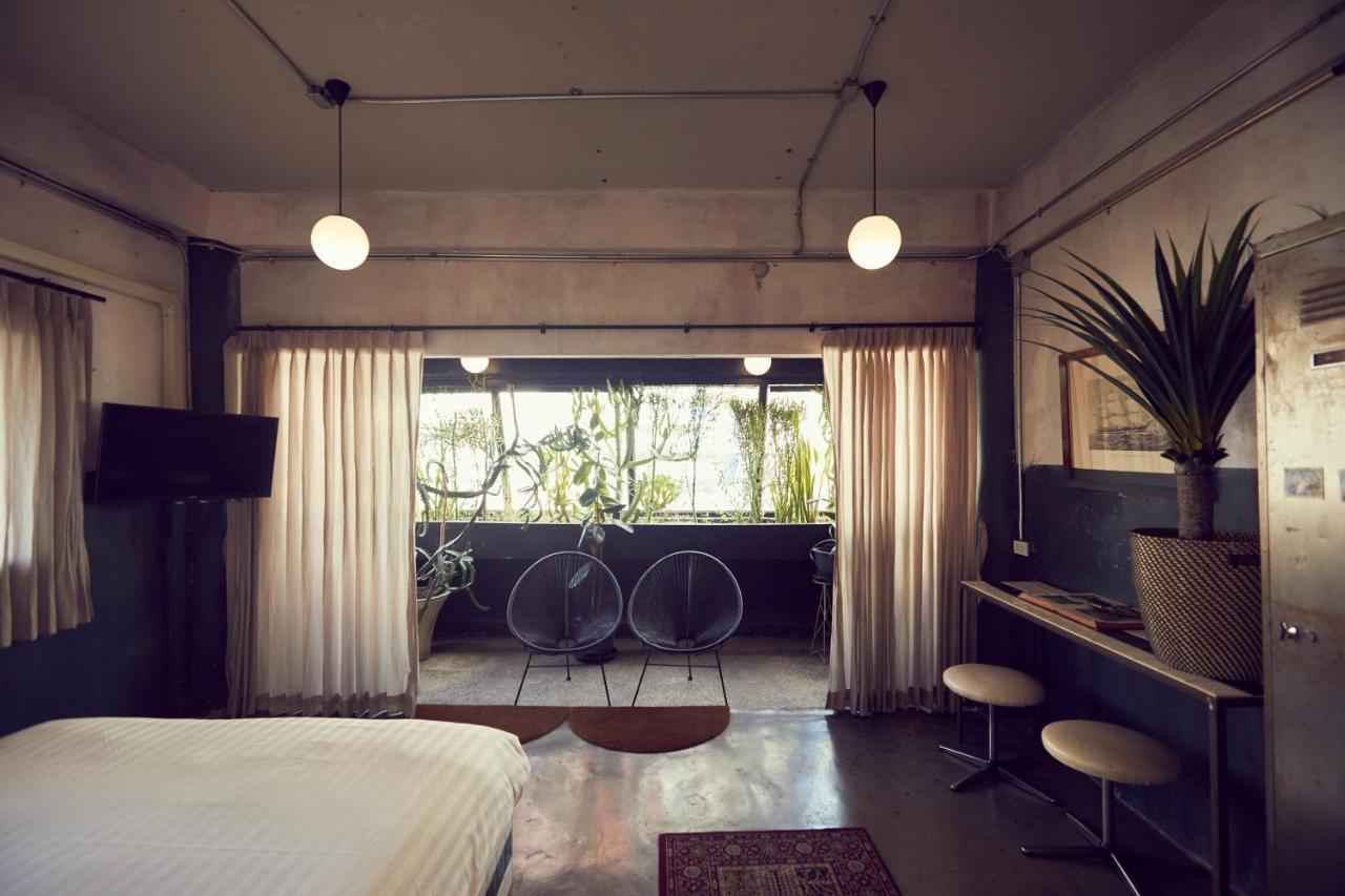 The Mustang Nero Bed & Breakfast Bangkok