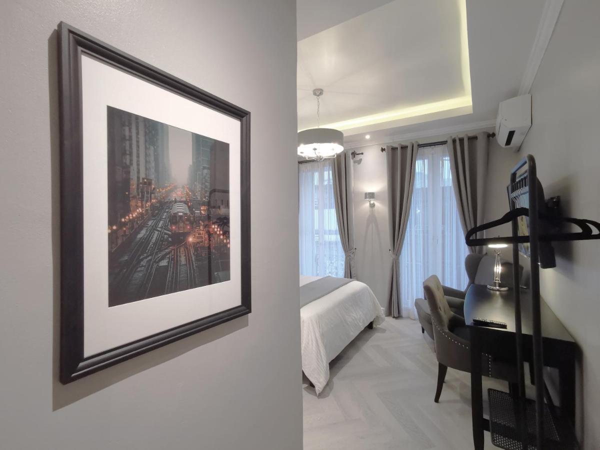 Double Bed Hotel Bangkok
