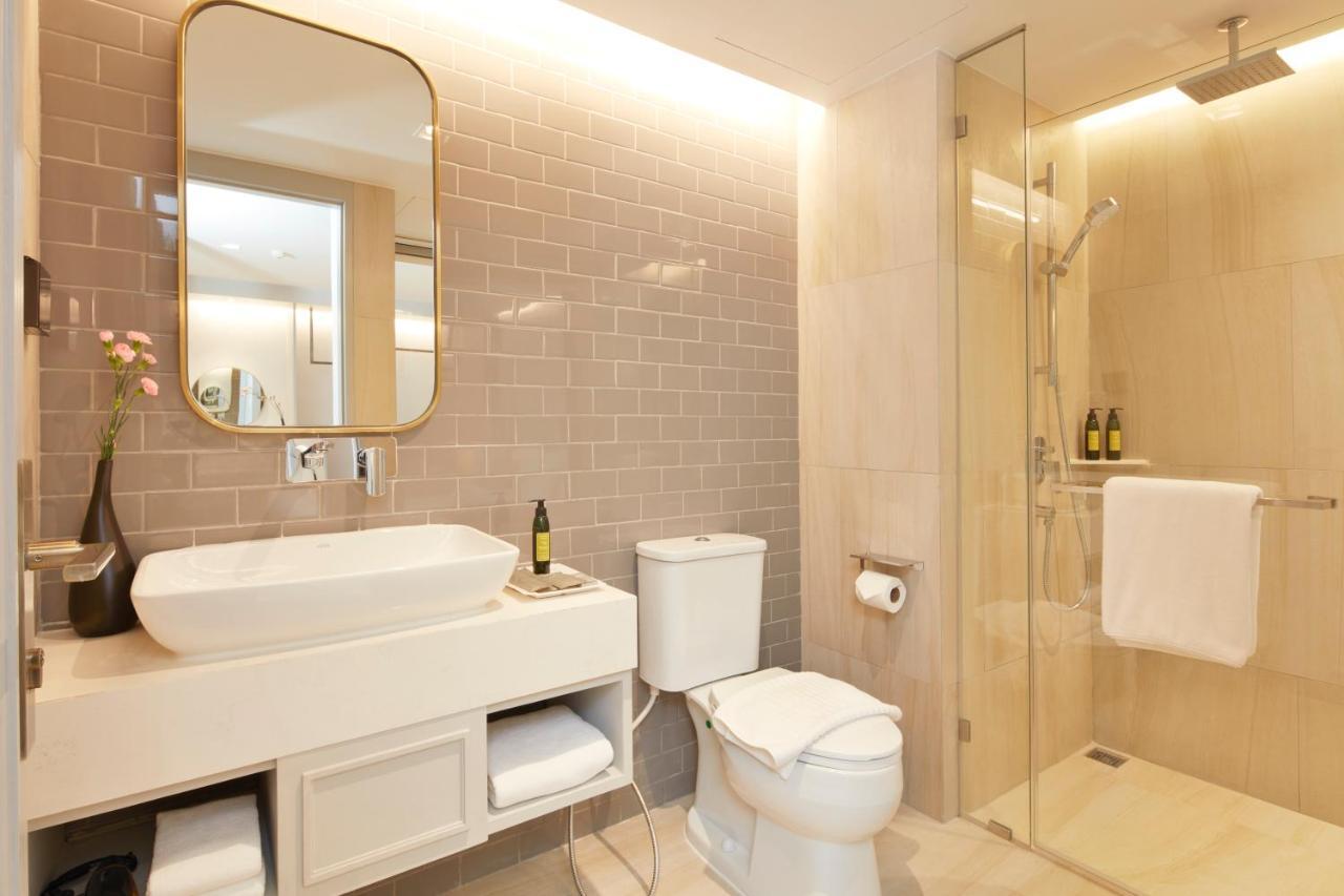 The Quarter Ploenchit By Uhg *