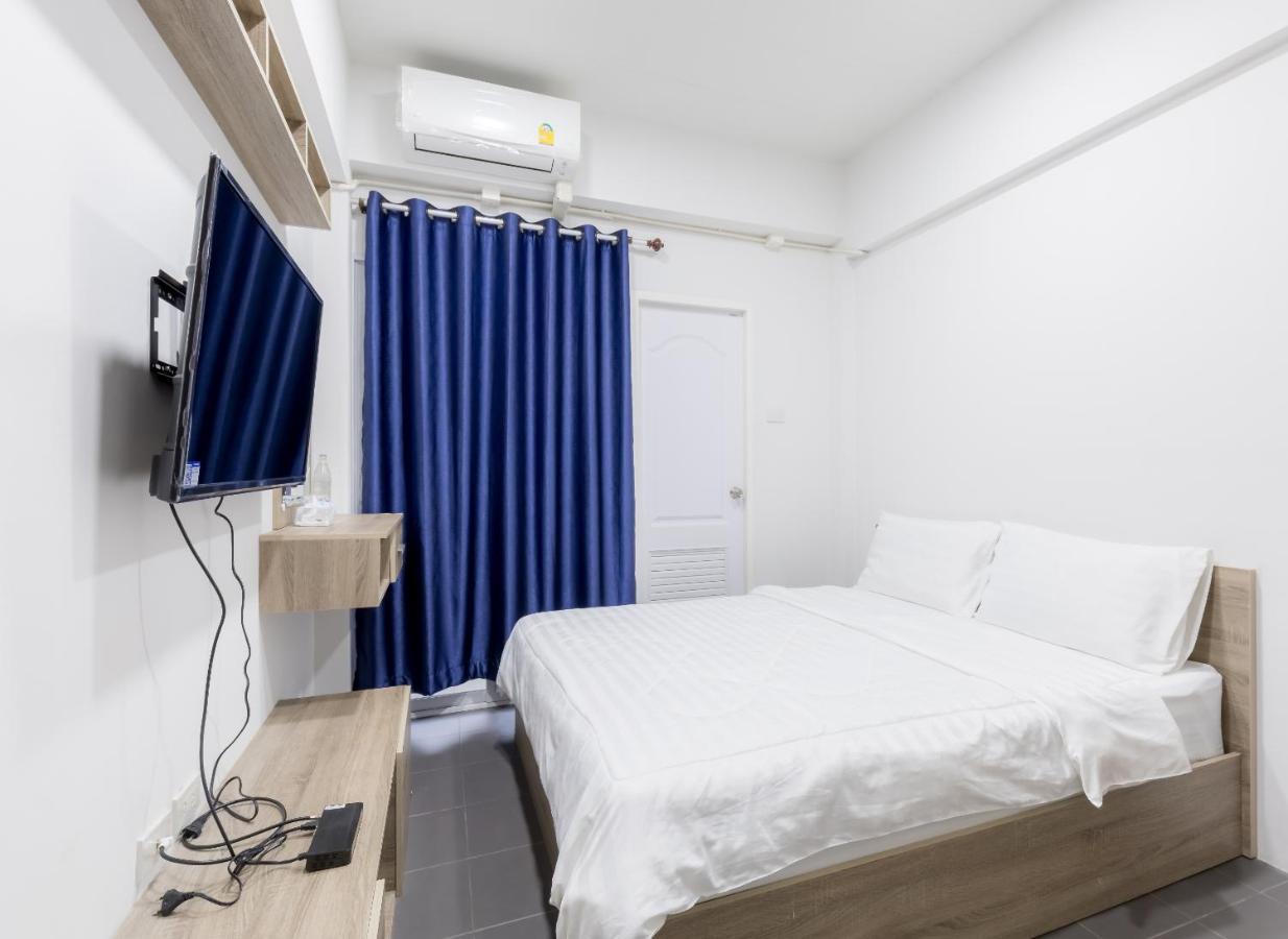 Middleway House 2*