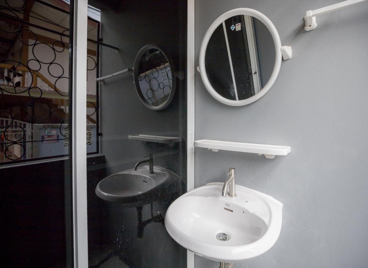 Middleway House Hotel 2*