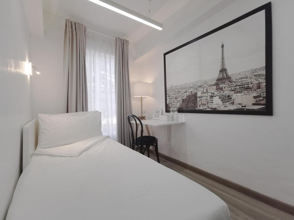 Double Bed Bangkok