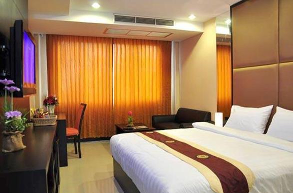 Le Platinum Residency 2*
