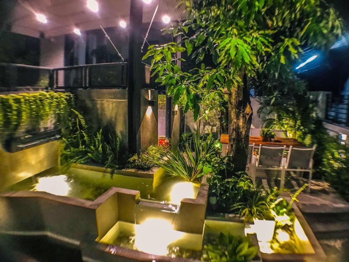 Exclusive Access To The Whole Garden. Villa *
