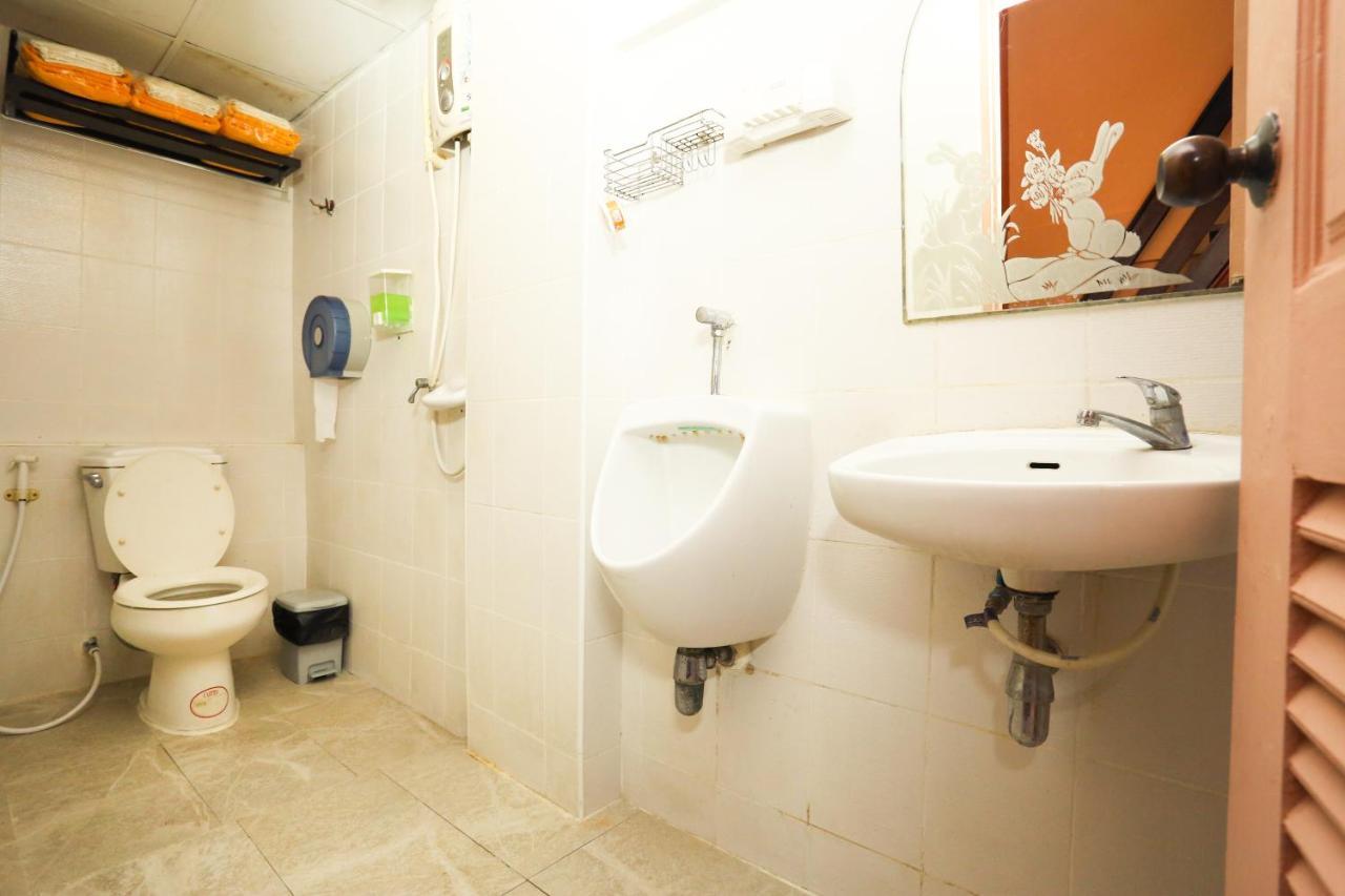 Pjr Chateau Hostel *