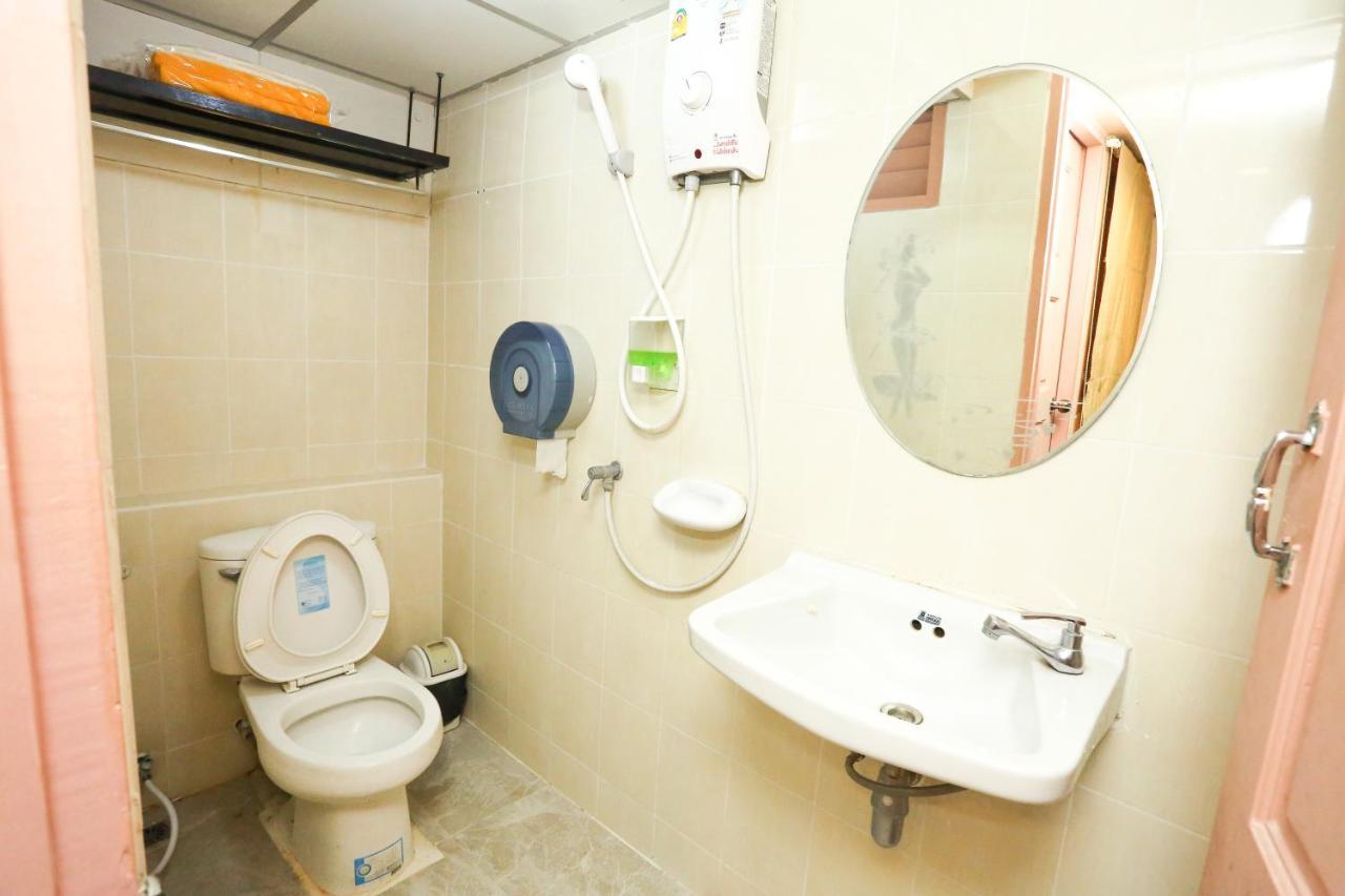 Pjr Chateau Hostel *