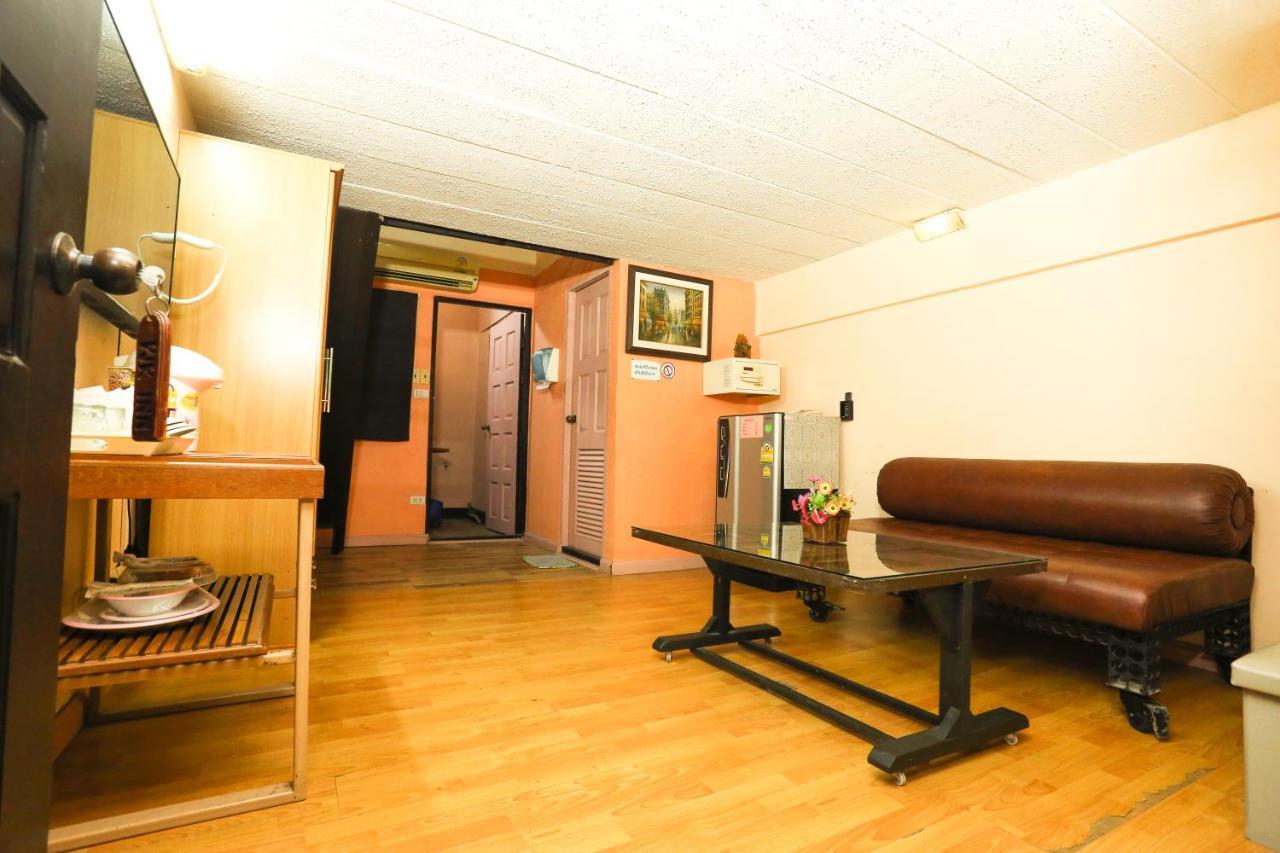 Hostel Pjr Chateau *
