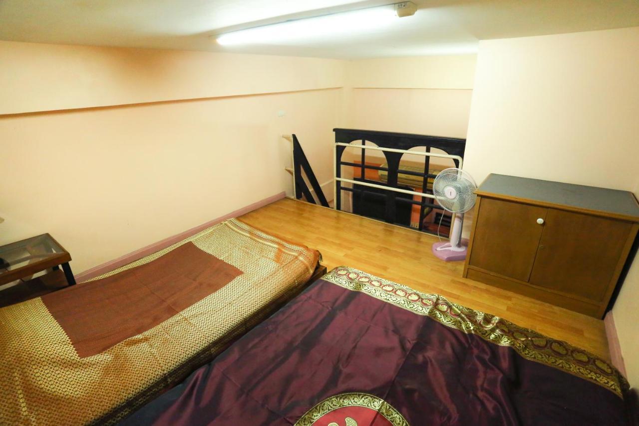 Pjr Chateau Hostel