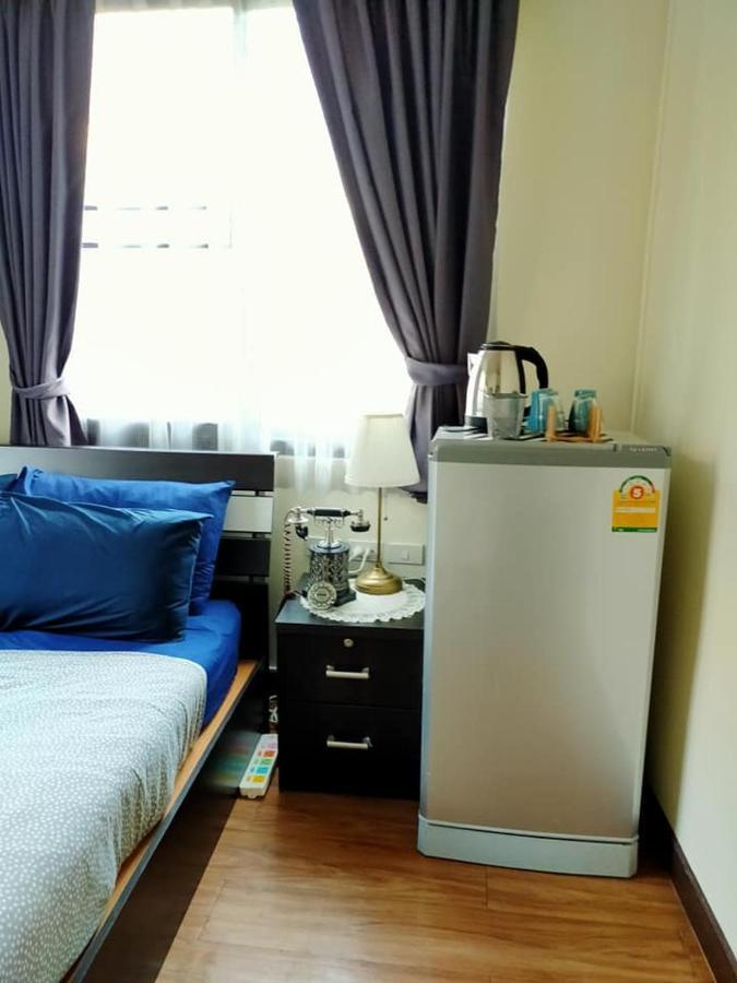 The Cube Sathorn Boutique Hotel: Modern Near Bts Surasak Bed & Breakfast 2*