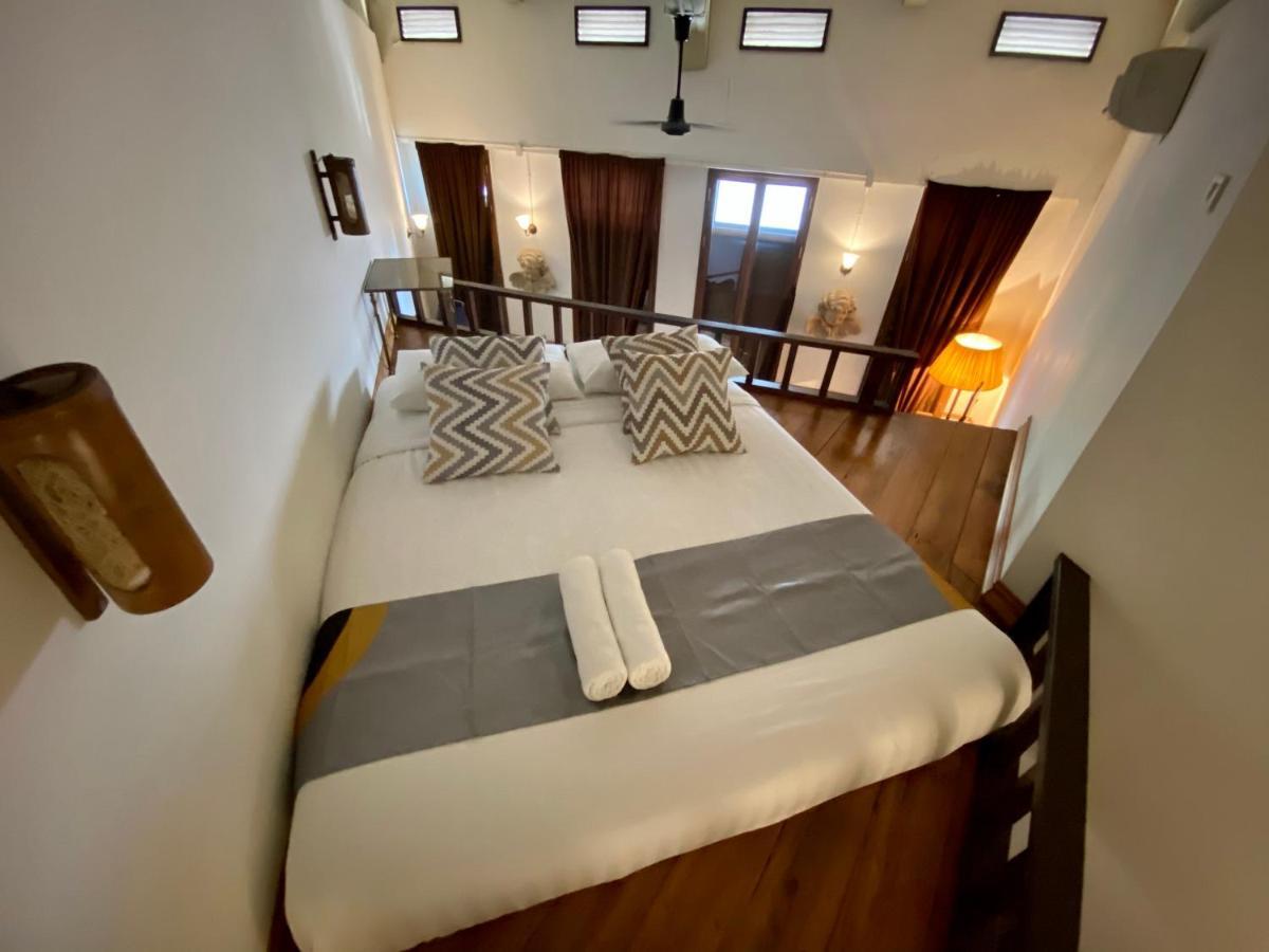 Hotel 103 - Bed And Brews