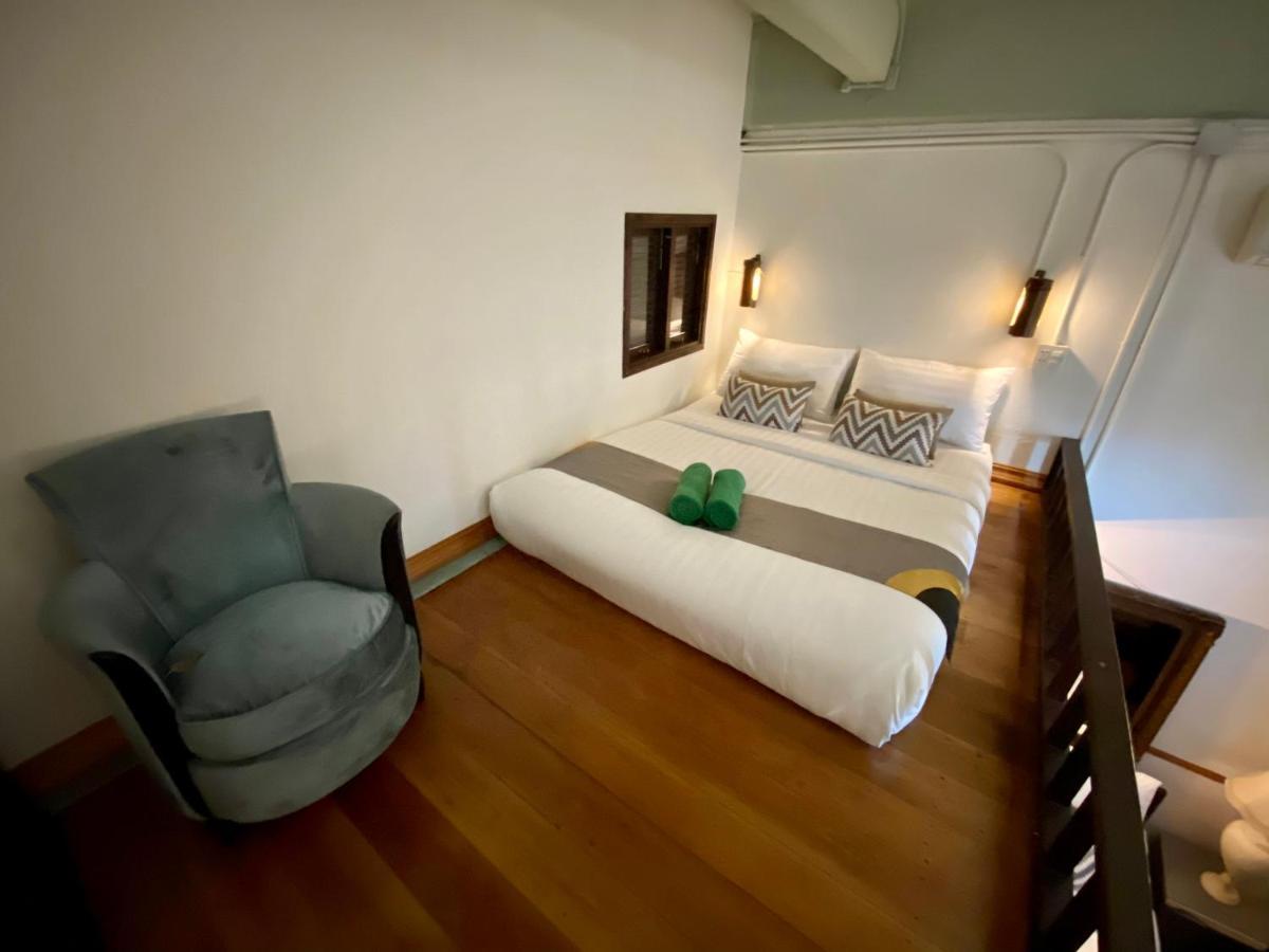 Hotel 103 - Bed And Brews