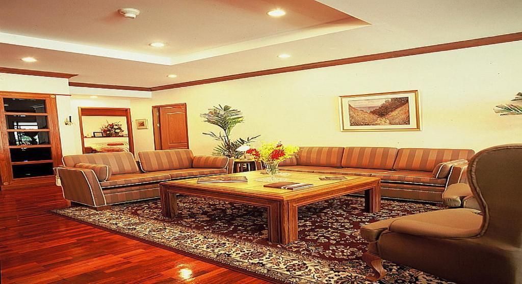 M.g.mansion
